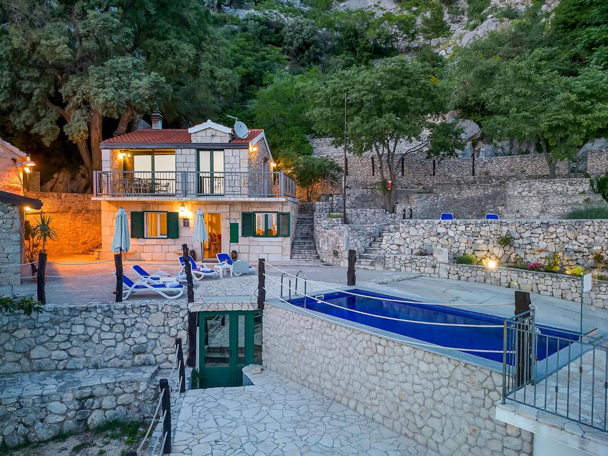 Stonehouse Residence In Makarska With Heated Pool Exterior photo