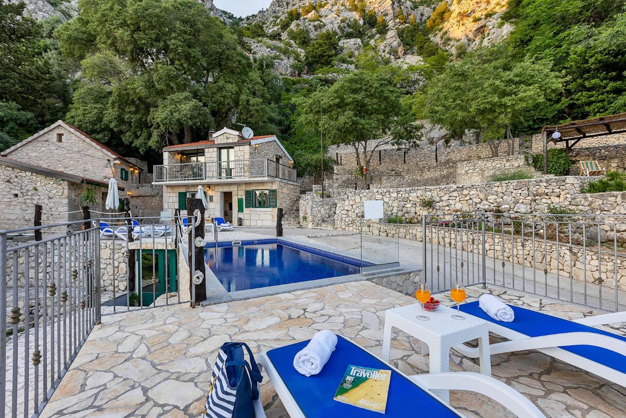 Stonehouse Residence In Makarska With Heated Pool Exterior photo